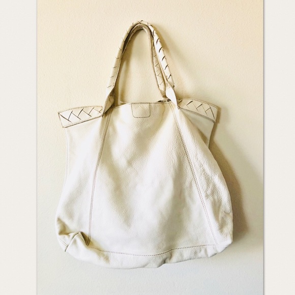 Banana Republic Large Ivory Tote Summer Purse - Picture 2 of 3